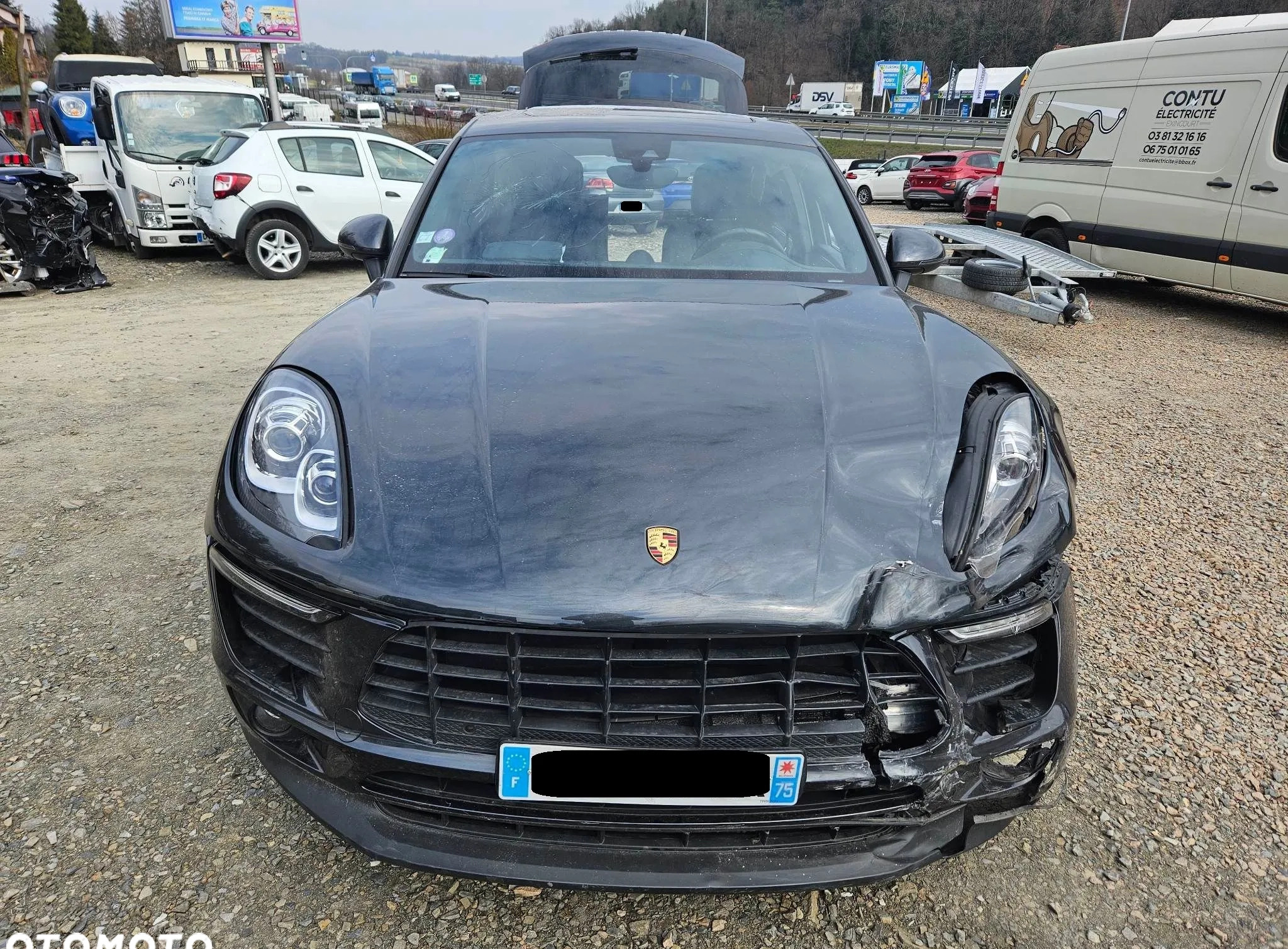 Porsche Macan cena 94500 przebieg: 79000, rok produkcji 2016 z Warszawa małe 301